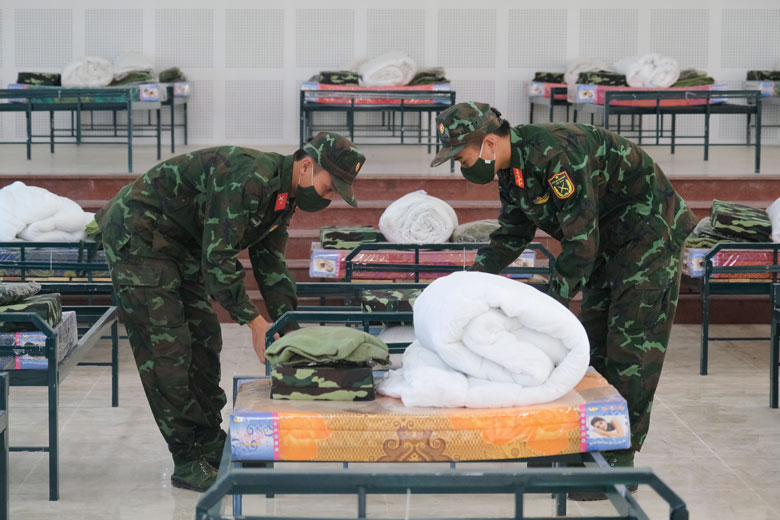 Cán bộ, chiến sĩ Trung đoàn Bộ binh 994 đã hoàn thành hơn 1.000 ngày công để đảm bảo cơ sở vật chất phục vụ bệnh viện dã chiến
