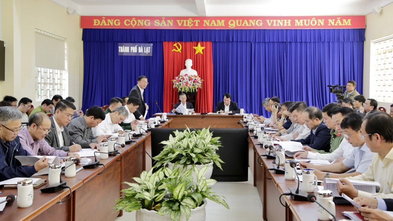 Chủ tịch UBND tỉnh làm việc với chính quyền thành phố Đà Lạt