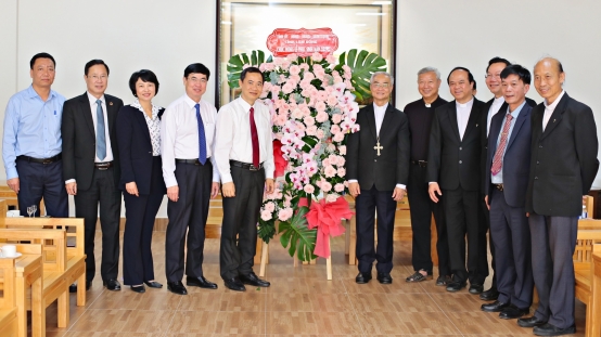 Lãnh đạo tỉnh Lâm Đồng thăm, chúc mừng các cơ sở tôn giáo nhân Lễ Phục sinh 2024
