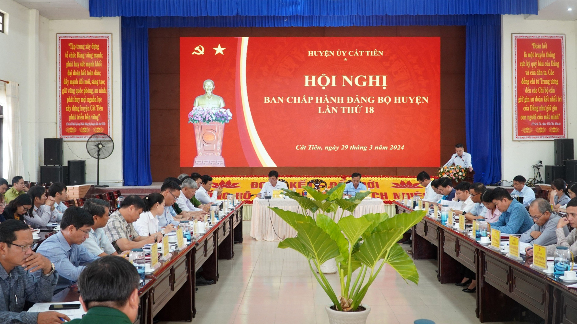 Hội nghị Ban Chấp hành Đảng bộ huyện Cát Tiên lần thứ 18
