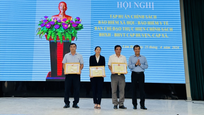 Lâm Hà: Hơn 200 đại biểu tham gia tập huấn chính sách BHXH, BHYT