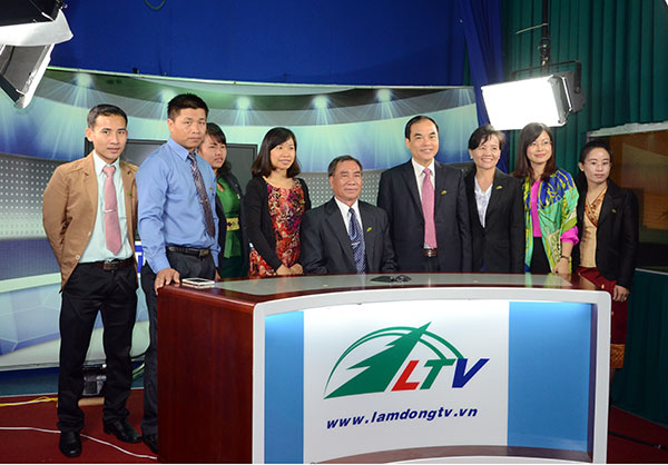 Đoàn đại biểu Tạp chí A-lun-may (Lào) sang thăm và làm việc tại Lâm Đồng