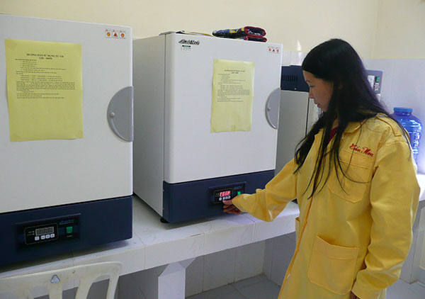 Hệ thống phân tích mẫu bằng các thiết bị hiện đại tại Viện Nghiên cứu hạt nhân Đà Lạt