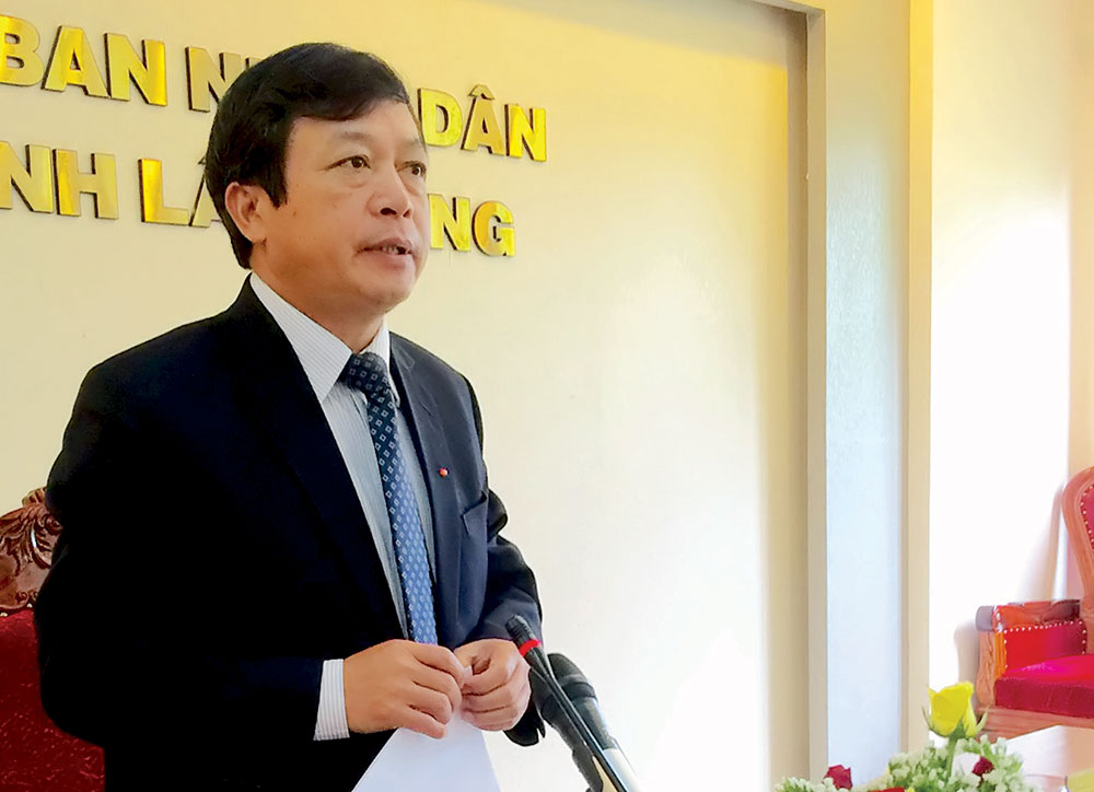 Chủ tịch UBND tỉnh Đoàn Văn Việt phát biểu chỉ đạo tại cuộc họp