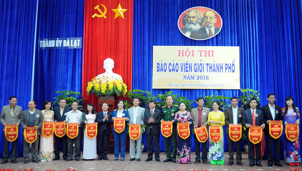 Bảo Lộc, Đà Lạt: Tổ chức Hội thi báo cáo viên giỏi