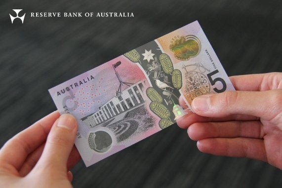 Mẫu tờ tiền mệnh giá 5 đôla Australia