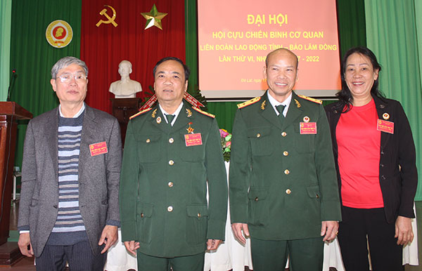 Ban Chấp hành khóa mới và đoàn đại biểu dự Đại hội Đại biểu Hội CCB Khối các cơ quan tỉnh Lâm Đồng ra mắt