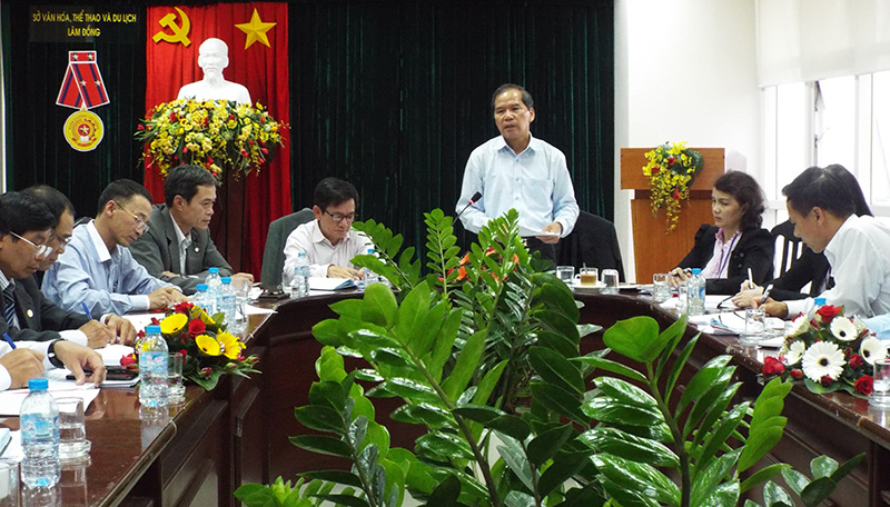 Bí thư tỉnh ủy Nguyễn Xuân Tiến làm việc với Sở VH-TT-DL 