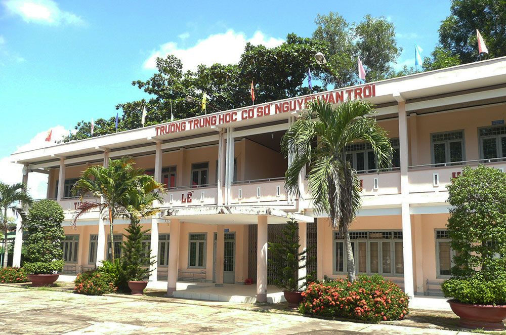 Trung học cơ sở Nguyễn Văn Trỗi, trường trung học cơ sở duy nhất đạt chuẩn quốc gia đến nay tại Đạ Tẻh. Ảnh: V.T