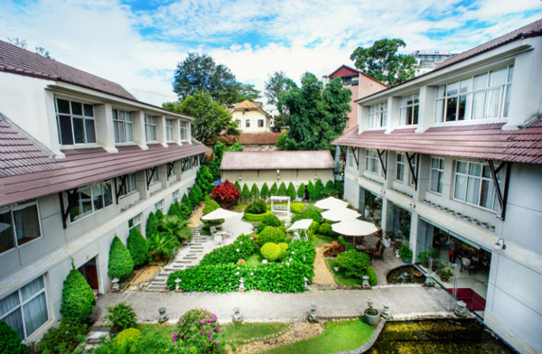 Khách sạn Mường Thanh Đà Lạt có tiêu chuẩn 4 sao đã được UBND thành phố Đà Lạt công nhận đạt chuẩn Nhãn hiệu xanh năm 2017