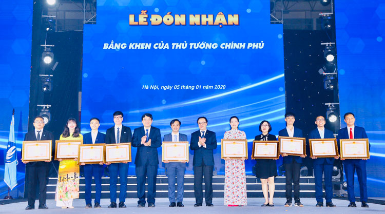 Hội Sinh viên Trường Đại học Đà Lạt nhận Bằng khen của Thủ tướng Chính phủ