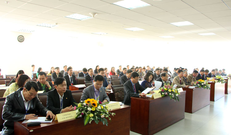 Các đại biểu tham dự Đại hội điểm Chi bộ BQLCKCN tỉnh Lâm Đồng