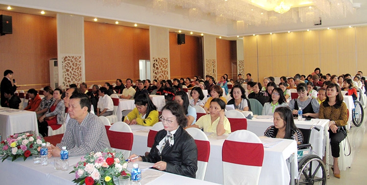 Hội Bảo trợ Người Khuyết tật và Trẻ mồ côi Việt Nam tập huấn hướng dẫn xây dựng môi trường không khói thuốc lá cho cán bộ, hội viên tại Lâm Đồng