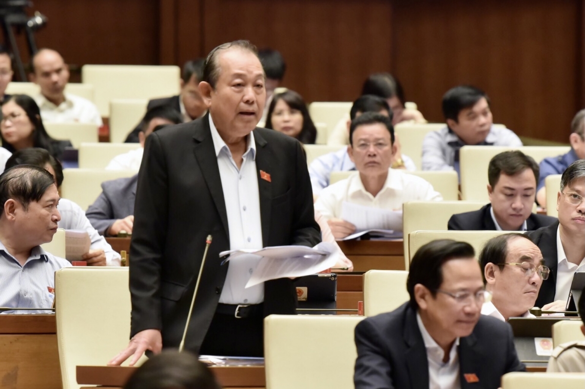 Phó Thủ tướng Thường trực Trương Hòa Bình trả lời chất vấn trước Quốc hội 
