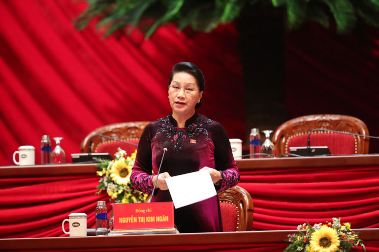 Đồng chí Nguyễn Thị Kim Ngân, Chủ tịch Quốc Hội điều hành phiên khai mạc Đại hội