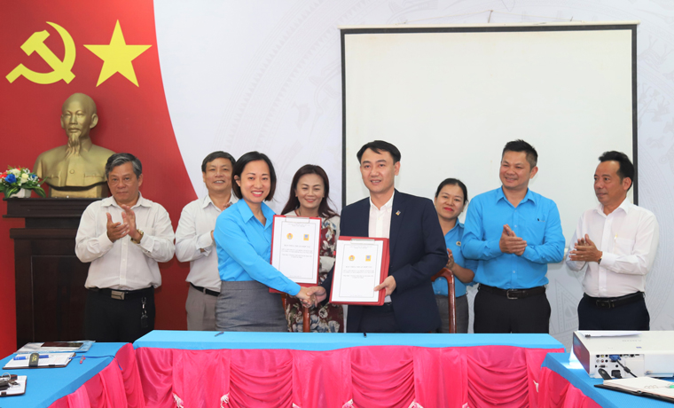 Liên đoàn Lao động TP Bảo Lộc ký kết thỏa thuận hợp tác với Công ty Bảo hiểm PVI Tây Nguyên