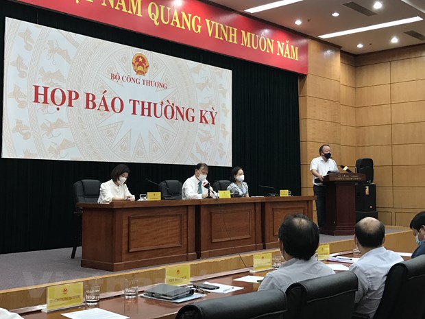 Ông Trần Hữu Linh, Tổng cục trưởng Tổng cục Quản lý thị trường phát biểu tại họp báo. (Ảnh: Đức Duy/Vietnam+)