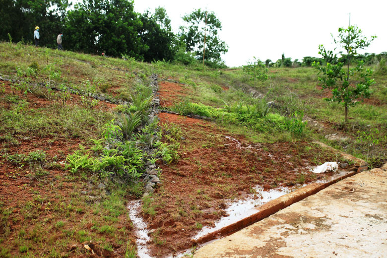 Bảo Lâm: Hồ chứa nước Tân Rai vừa sửa chữa đã thấm nước