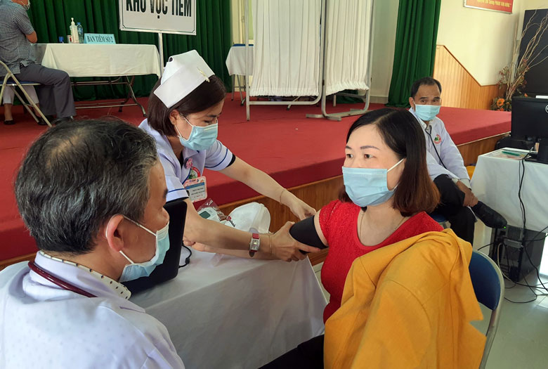 Bệnh viện Đa khoa Lâm Đồng tiêm vắc xin Covid-19 đợt 2