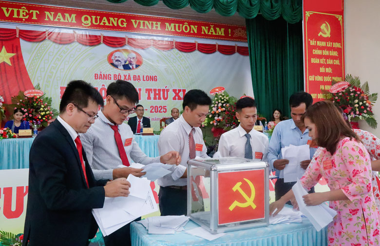 Kết quả bầu cử tại Đại hội Đảng bộ xã Đạ Long là minh chứng cho sự đúng đắn của Đam Rông trong công tác luân chuyển cán bộ