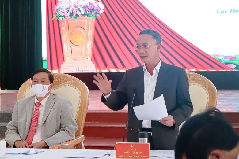 Đồng chí Trần Văn Hiệp - Chủ tịch UBND tỉnh phát biểu tại buổi làm việc