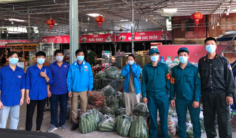 Tỉnh Đoàn Lâm Đồng tặng hơn 600 kg rau xanh cho Bệnh xá H32