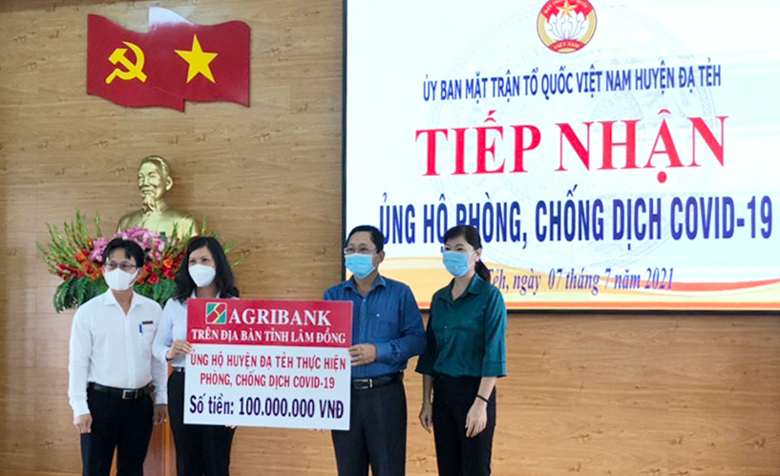 Các chi nhánh Agribank trên địa bàn tỉnh Lâm Đồng hỗ trợ huyện Đạ Tẻh phòng chống Covid-19
