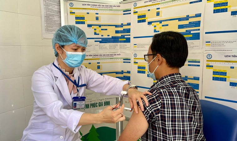Lâm Đồng có 23.878 người tiêm vắc xin phòng Covid-19 đợt 2