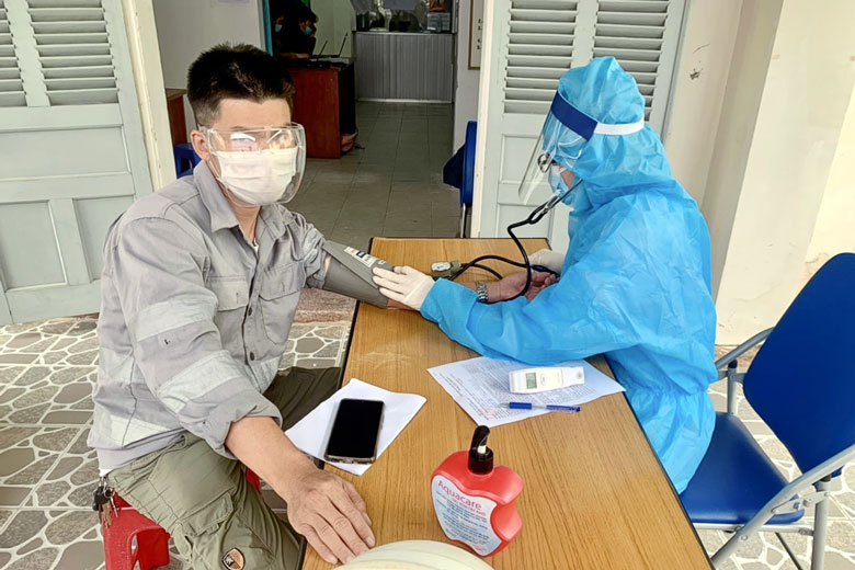 Tiêm vắc xin phòng COVID-19 tại Trung tâm Kiểm soát Bệnh tật Lâm Đồng
