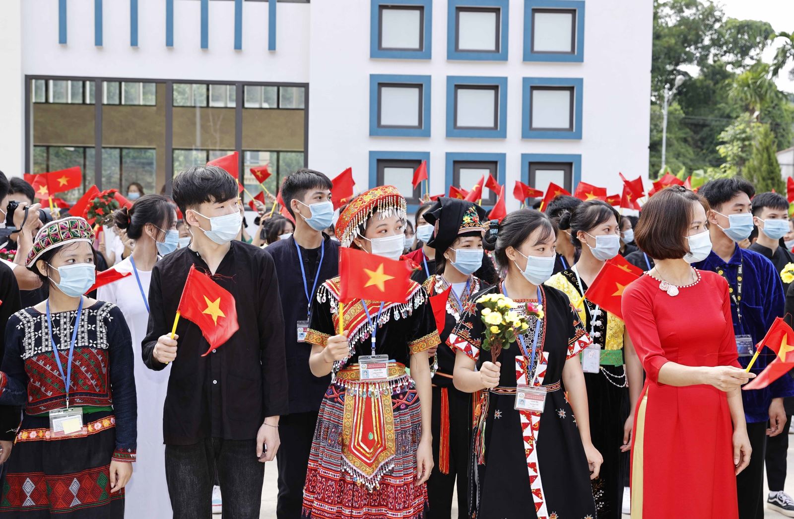 Học sinh Trường Phổ thông Dân tộc nội trú THPT tỉnh Yên Bái dự Lễ khai giảng năm học mới