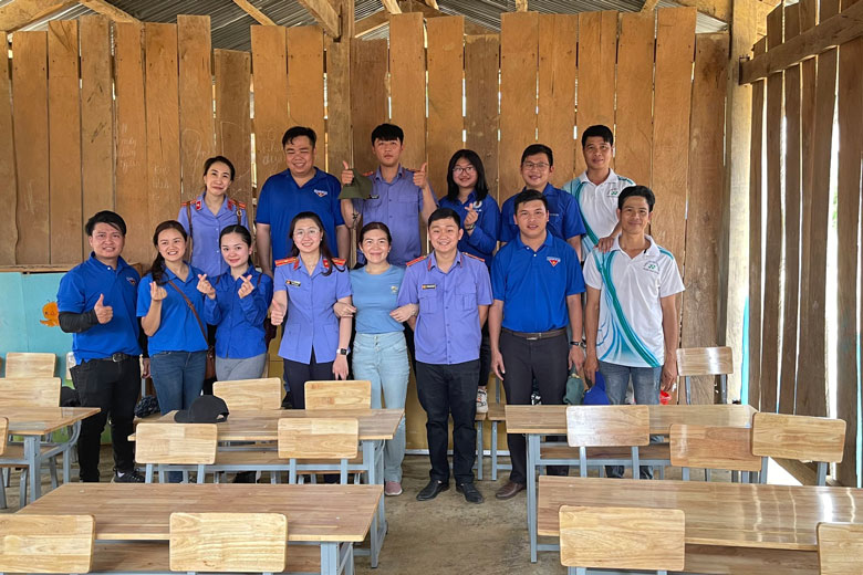 Tuổi trẻ Viện kiểm sát nhân dân tỉnh Lâm Đồng tích cực hướng về cơ sở