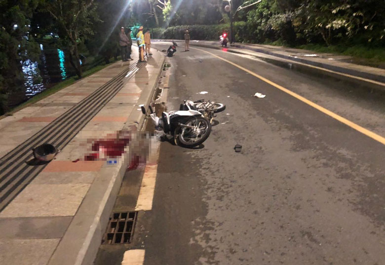 Đà Lạt: Va chạm giao thông giữa 2 xe máy, một người bị thương nặng