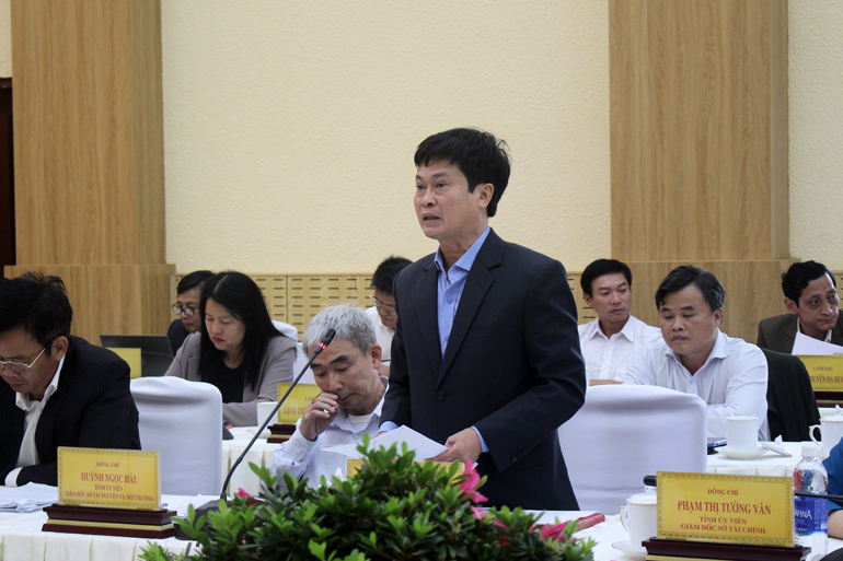 Giám đốc Sở Y tế Nguyễn Đức Thuận giải trình làm rõ một số nội dung thuộc thẩm quyền
