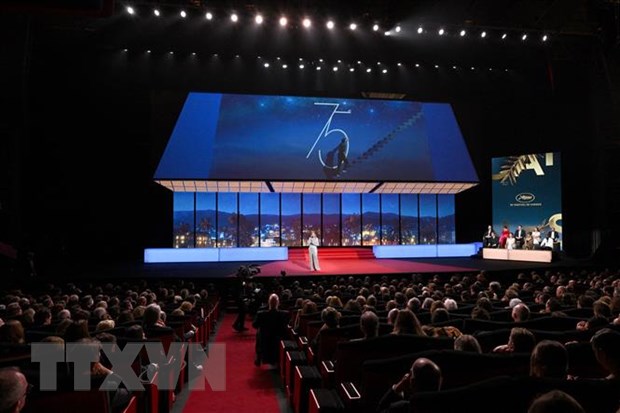 Toàn cảnh lễ khai mạc Liên hoan phim Cannes lần thứ 75 tại Cannes, miền Nam Pháp