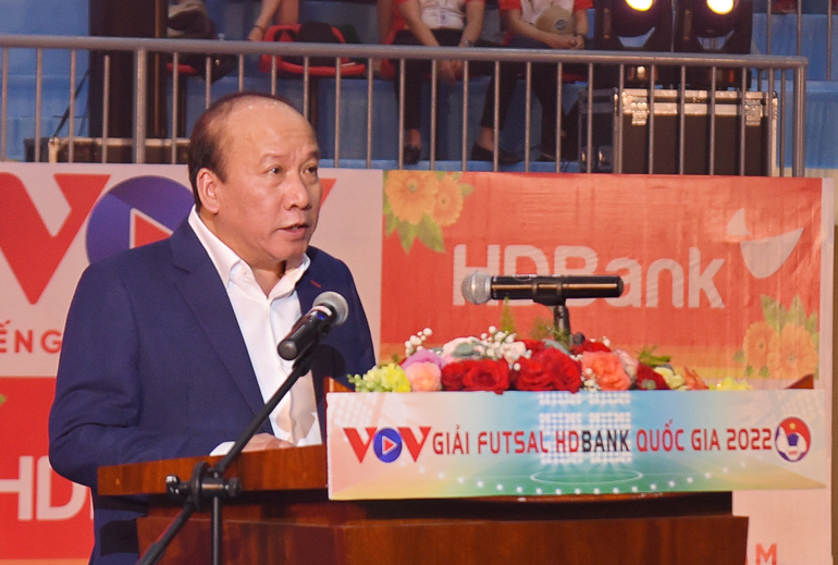 Ông Trần Minh Hùng - Phó Tổng Giám đốc VOV phát biểu khai mạc giải