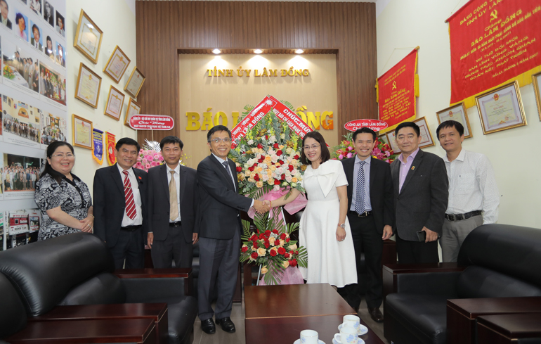 Lãnh đạo tỉnh Lâm Đồng chúc mừng ngày Báo chí Cách mạng Việt Nam