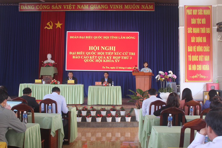 Đoàn ĐBQH tiếp xúc cử tri huyện Đơn Dương