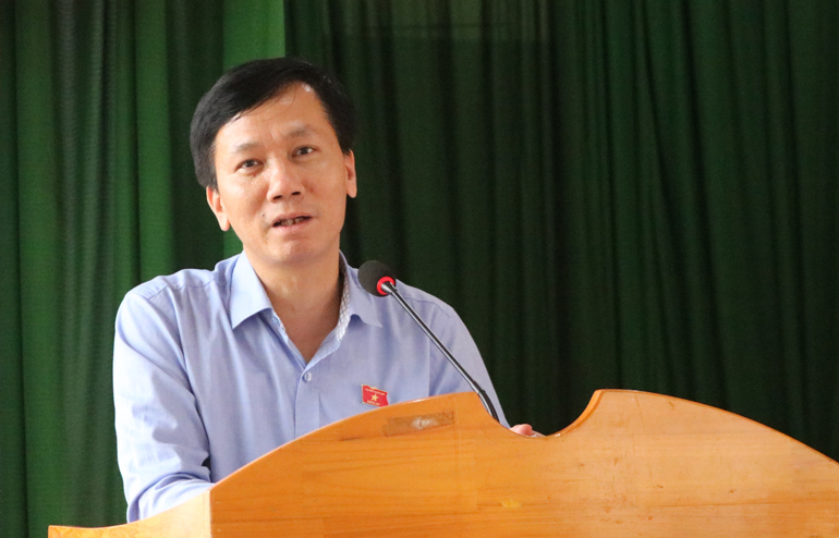 Ông Lâm Văn Đoan - Phó Chủ nhiệm Ủy ban Xã hội của Quốc hội ghi nhận, tiếp thu và giải trình các ý kiến, kiến nghị của cử tri xã Phú Sơn