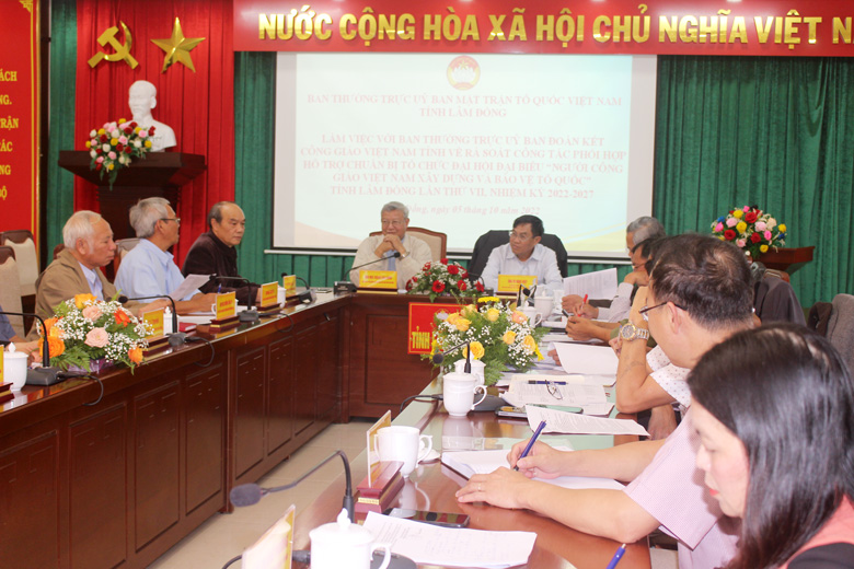 Triển khai công tác chuẩn bị Đại hội Người Công giáo Việt Nam xây dựng và bảo vệ Tổ quốc tỉnh Lâm Đồng lần thứ VII