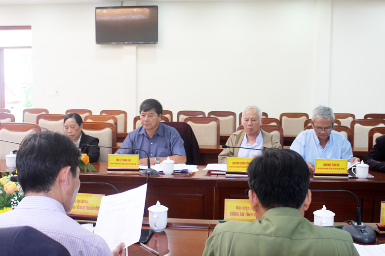 Các đại biểu tham gia góp ý cho công tác chuẩn bị Đại hội Đại biểu Người Công giáo Việt Nam xây dựng và bảo vệ Tổ quốc tỉnh Lâm Đồng lần  thứ VII, nhiệm kỳ 2022 – 2027